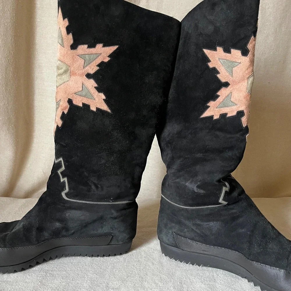 Susan Bennis Warren Edwards Italy‎ Suede Appliqué Boots 7